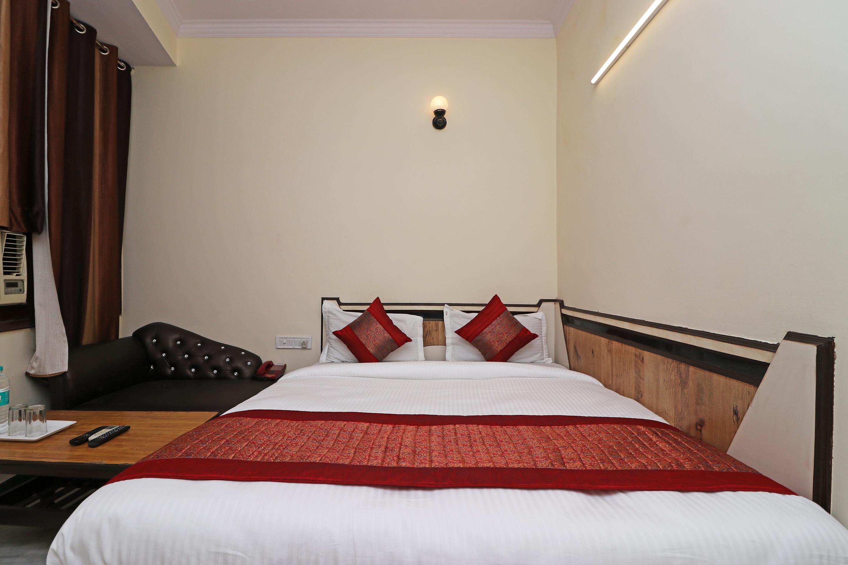 Adb Rooms Hotel Silver Shine Ню Делхи Екстериор снимка